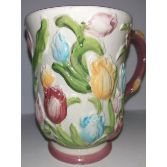 Set of 2 Floral Temptations 12 oz Coffee Tea Mugs Vintage Embossed Tulip Daisies - Picture 3 of 9